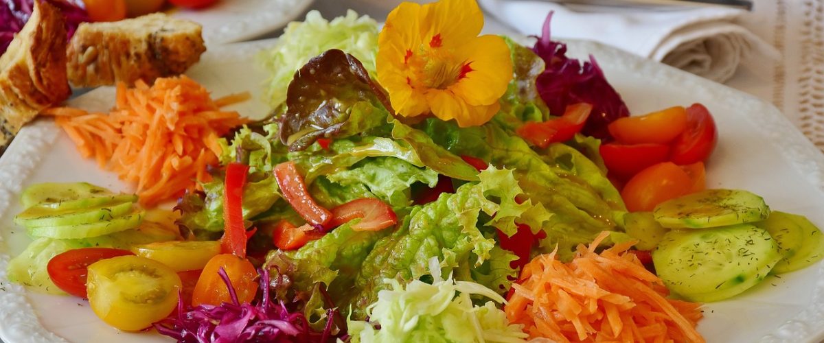 salad, salad platter, salad plate-2655915.jpg